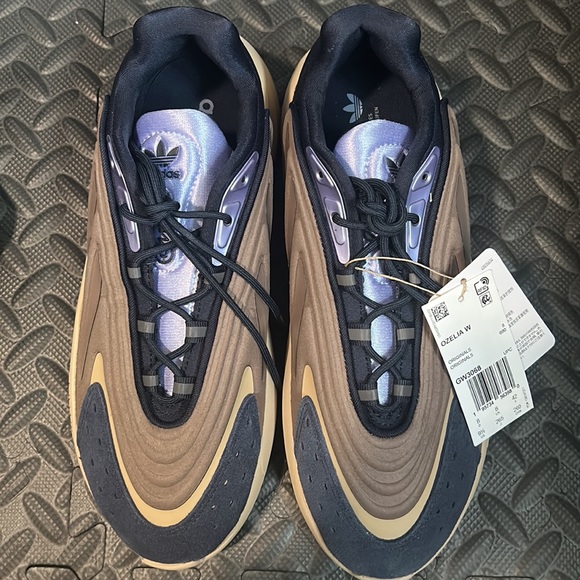 Adidas Onelia - Picture 8 of 10